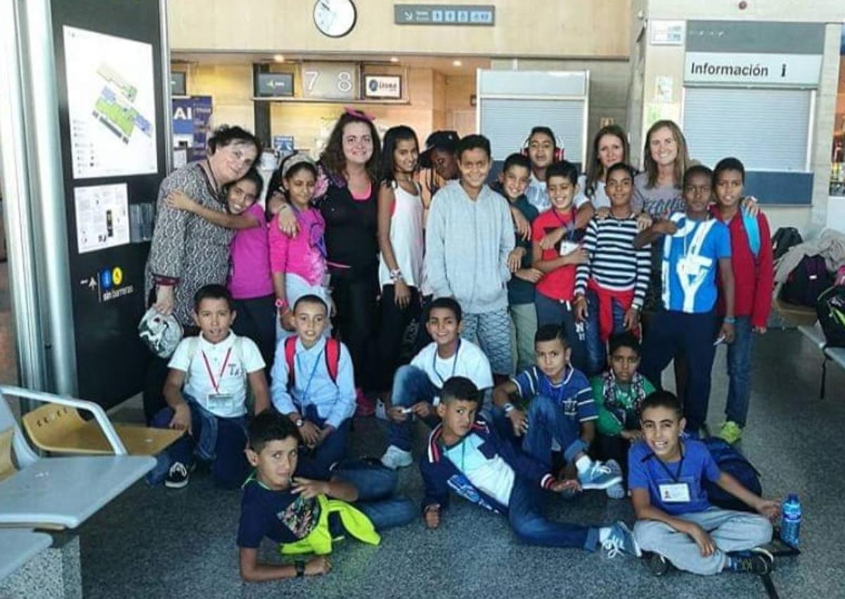 Imagen secundaria 1 - NIños y niñas participantes en el programa 'Vacaciones en Paz' durante su estancia en El Bierzo. 