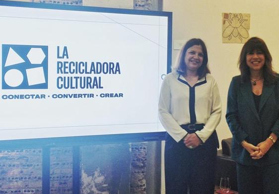 La directora de la Fundación Ciudad de la Energía, Yasodhara López, durante la presentación del proyecto de La Recicladora Cultural.