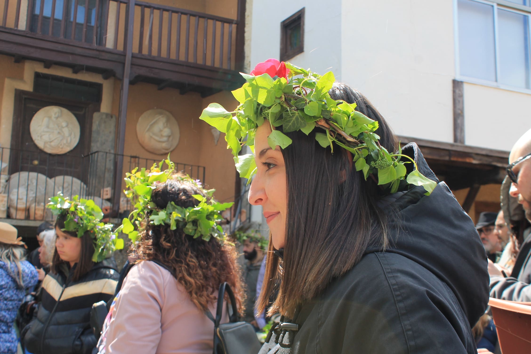 Los Maios tiñen de verde Villafranca