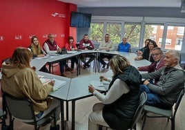 Imagen de la primera reunión del comité electoral del PSOE de Ponferrada para el 9J.