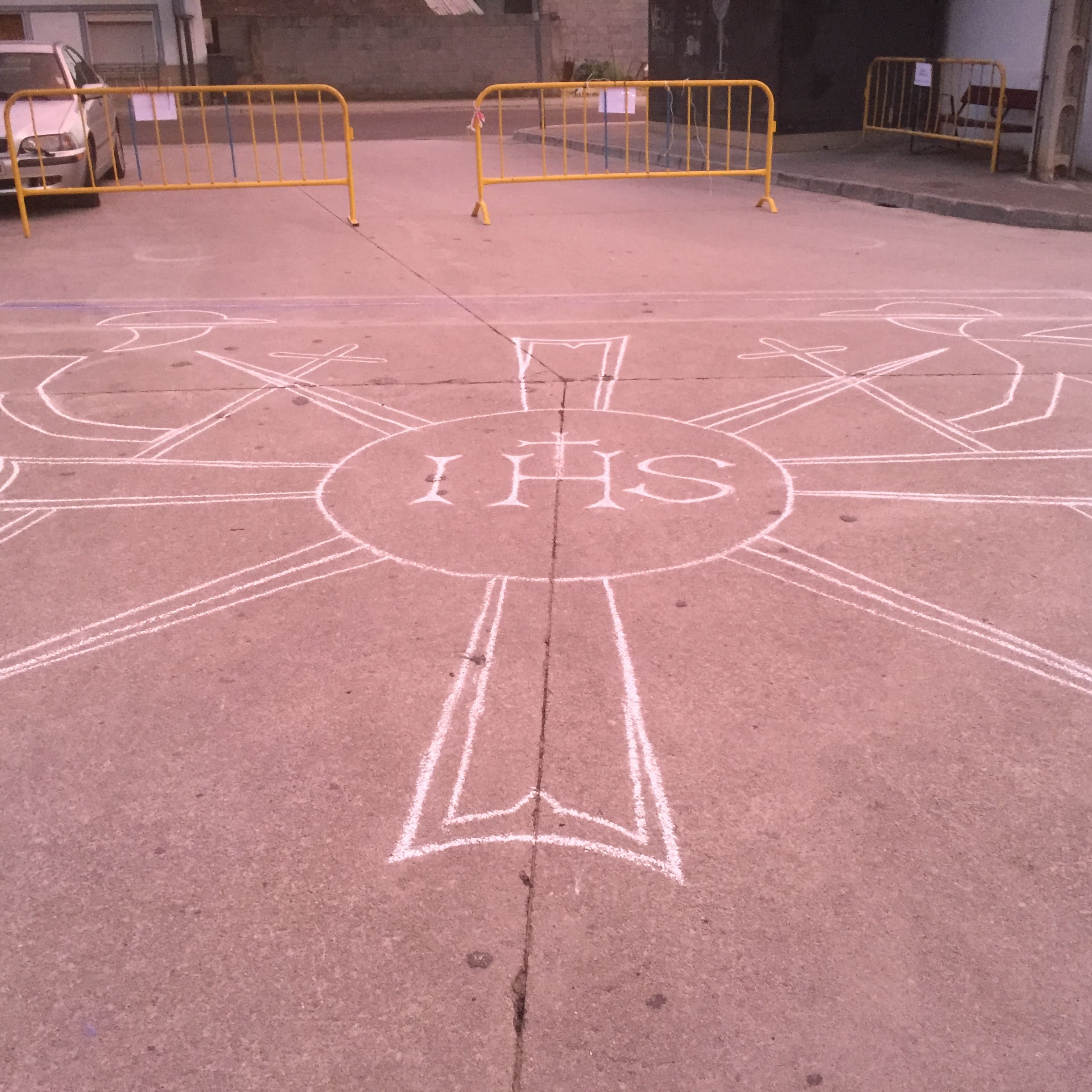 Las alfombras florales que llenaban las calles de color