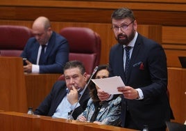 El procurador berciano de UPL, José Ramón García, ha llevado a las Cortes la situación de la carretera CL-631.