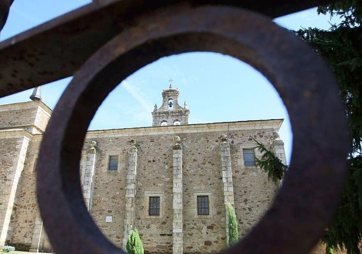 Imagen del monasterio de San Miguel de las Dueñas.