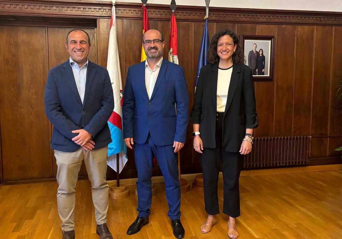 Morala pide a Carrefour mayor presencia y visibilidad de los productos del Bierzo