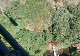Vista desde el helicóptero de la mujer rescatada.