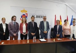 Recibimiento en el Consejo Comarcal a los miembros de la Organización para la Cooperación y el Desarrollo Económico.