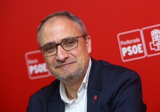 El portavoz municipal del PSOE en el Ayuntamiento de Ponferrada, Olegario Ramón.