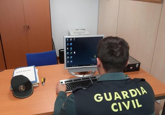 La mujer de 26 años ha pasado a disposición judicial.