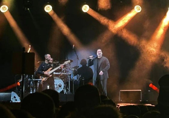 Imagen de David Bustamante en el concierto de Ponferrada.