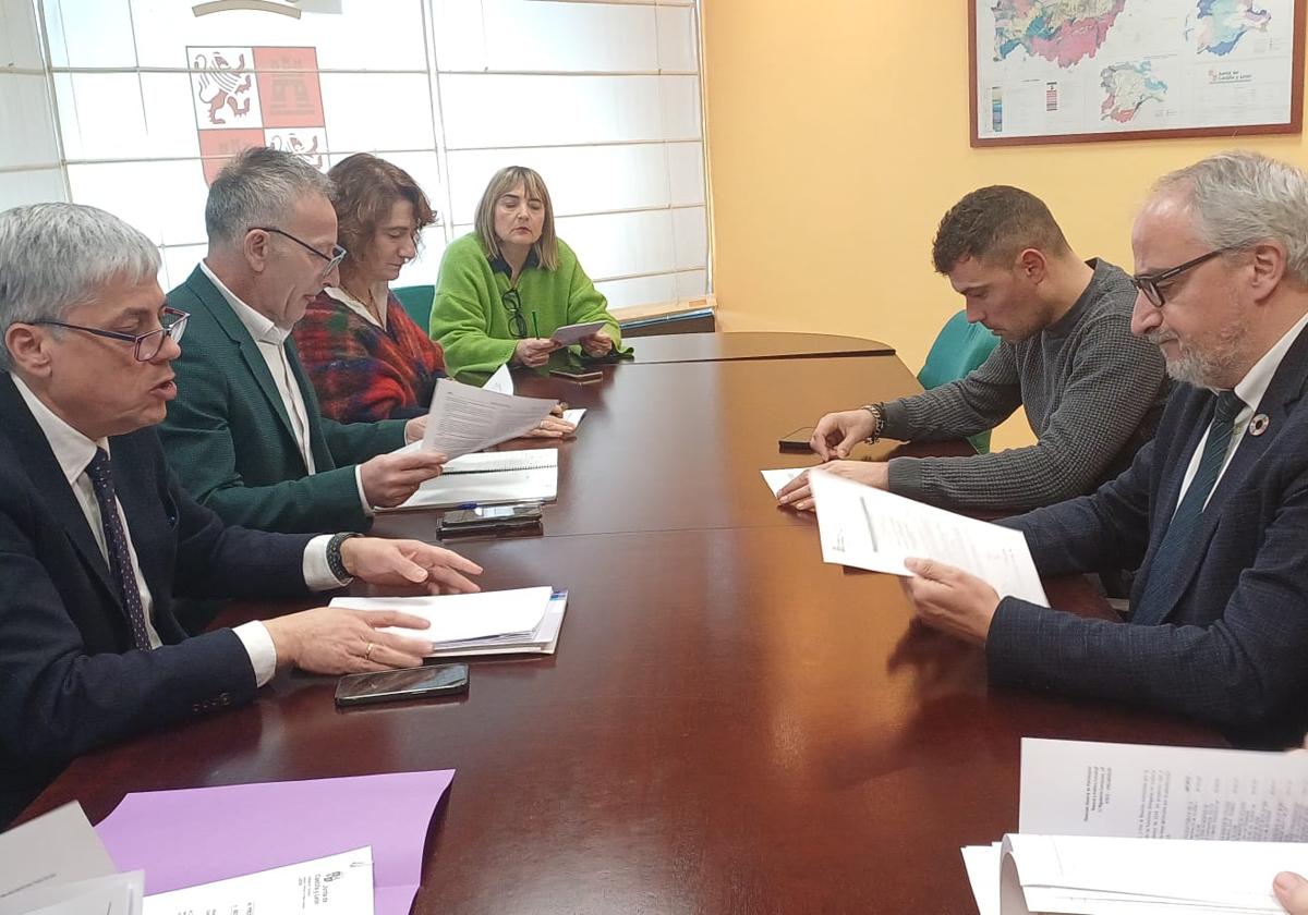 Imagen de la reunión de la Comisión Técnica de Medio Natural en Ponferrada.