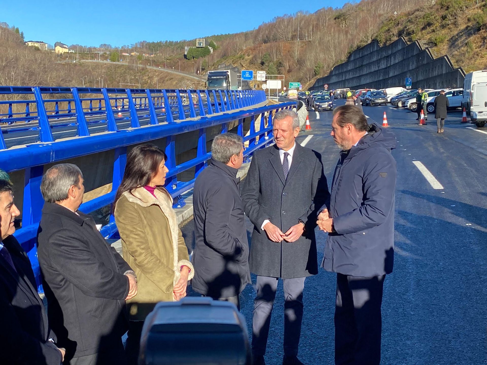 Reapertura del nuevo viaducto de 'El Castro' de la A-6 sentido A Coruña y del segundo carril de la calzada en sentido Madrid.