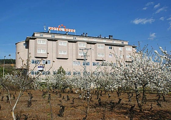 Imagen del exterior del Hotel Novo en Ponferrada.