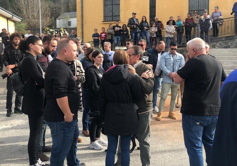 Funeral y entierro de uno de los mineros fallecidos en Degaña