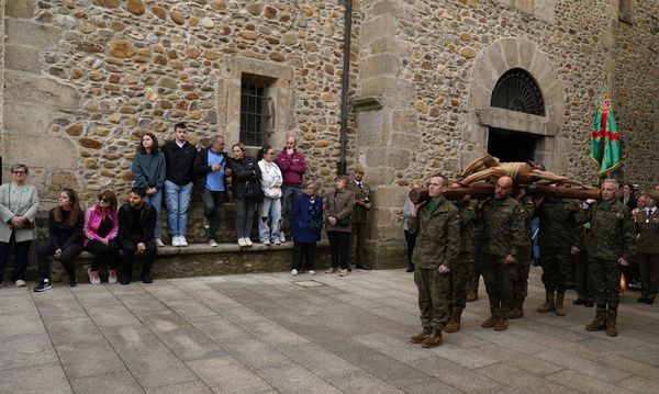 Traslado al Castillo y Entronización del Cristo de la Esperanza.
