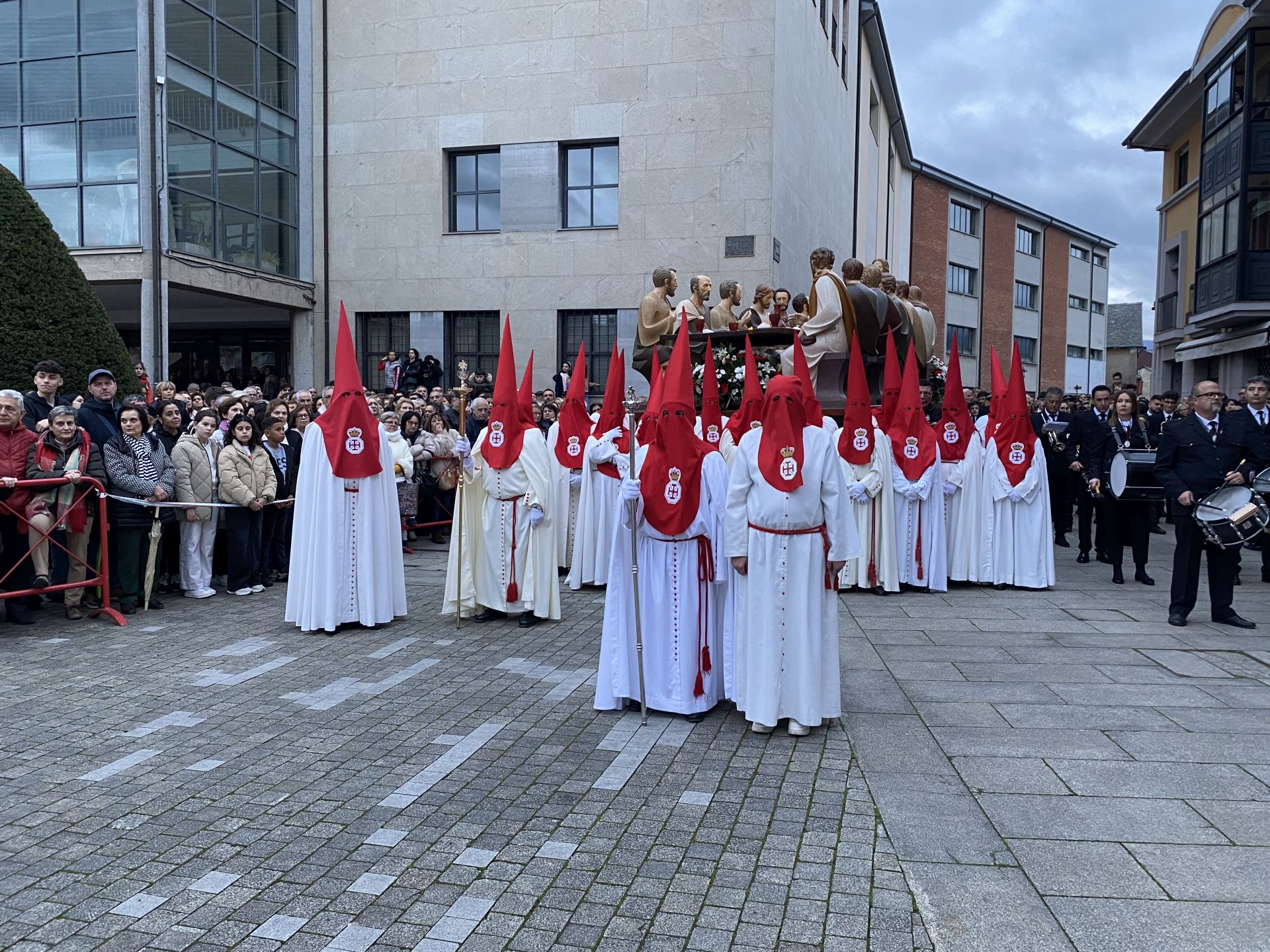 Imágenes de la procesión de la Santa Cena.