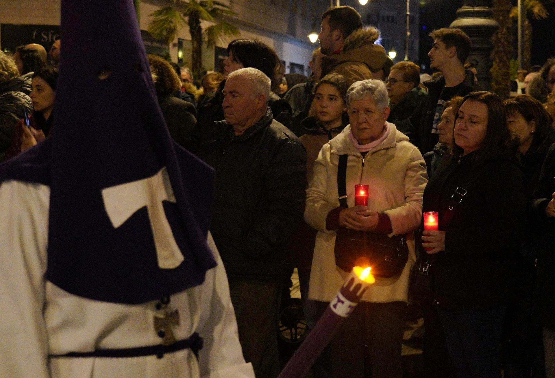 La Procesión del Silencio de Ponferrada, en imágenes