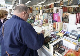 Inauguración de la feria del libro antiguo y de ocasión de Ponferrada.