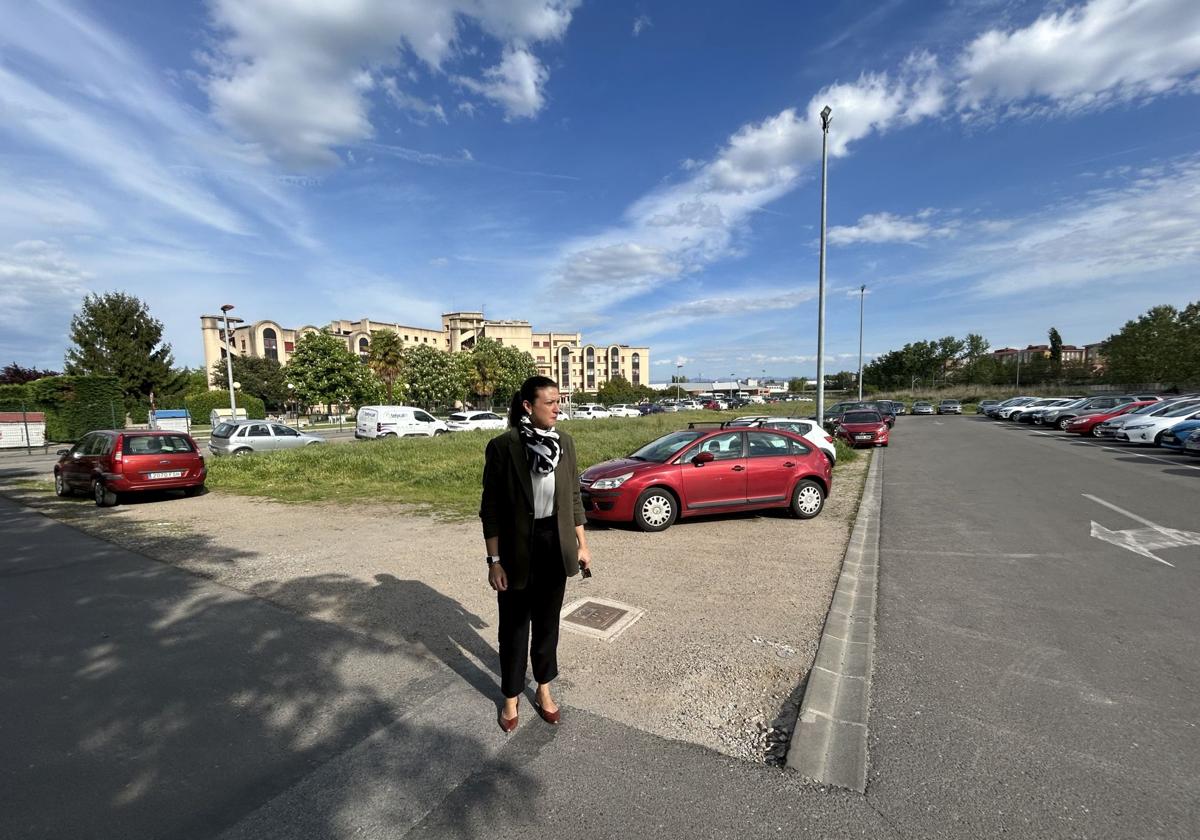 Ponferrada adjudica las obras de un nuevo aparcamiento en Flores del Sil