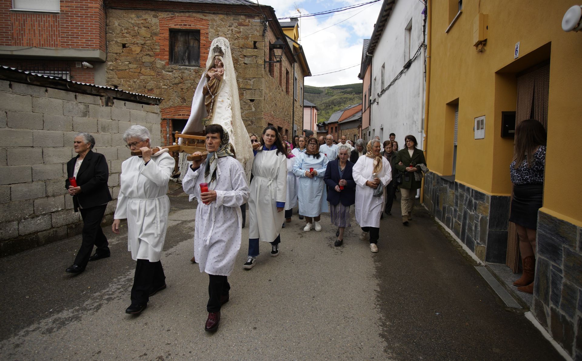 Quintana de Fuseros celebra su Procesión de los Amortajados