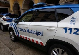 Vehículos patrulla de la Policía Municipal de Ponferrada.