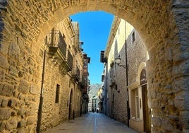 Calle del Reloj, en el casco antiguo de Ponferrada.