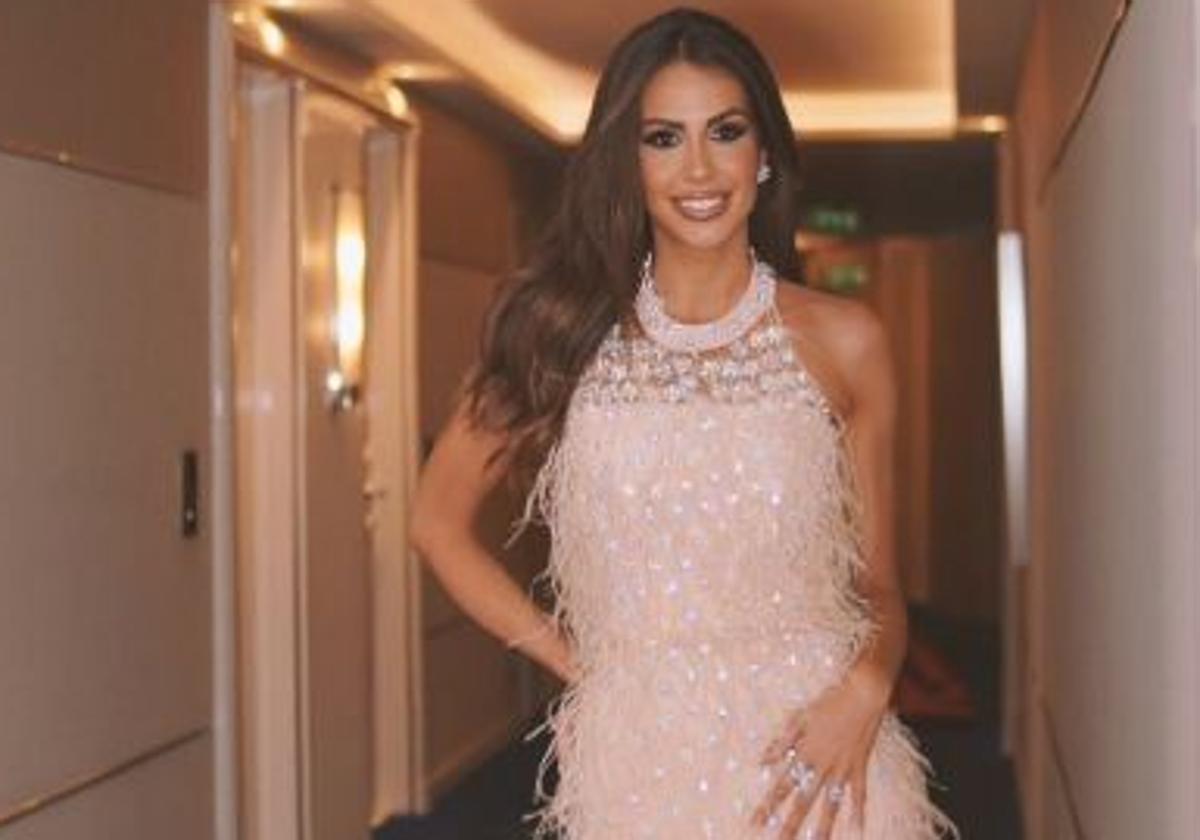 La influencer Noelia Bonilla con el diseño de Silvia Fernández que lució en Cannes.