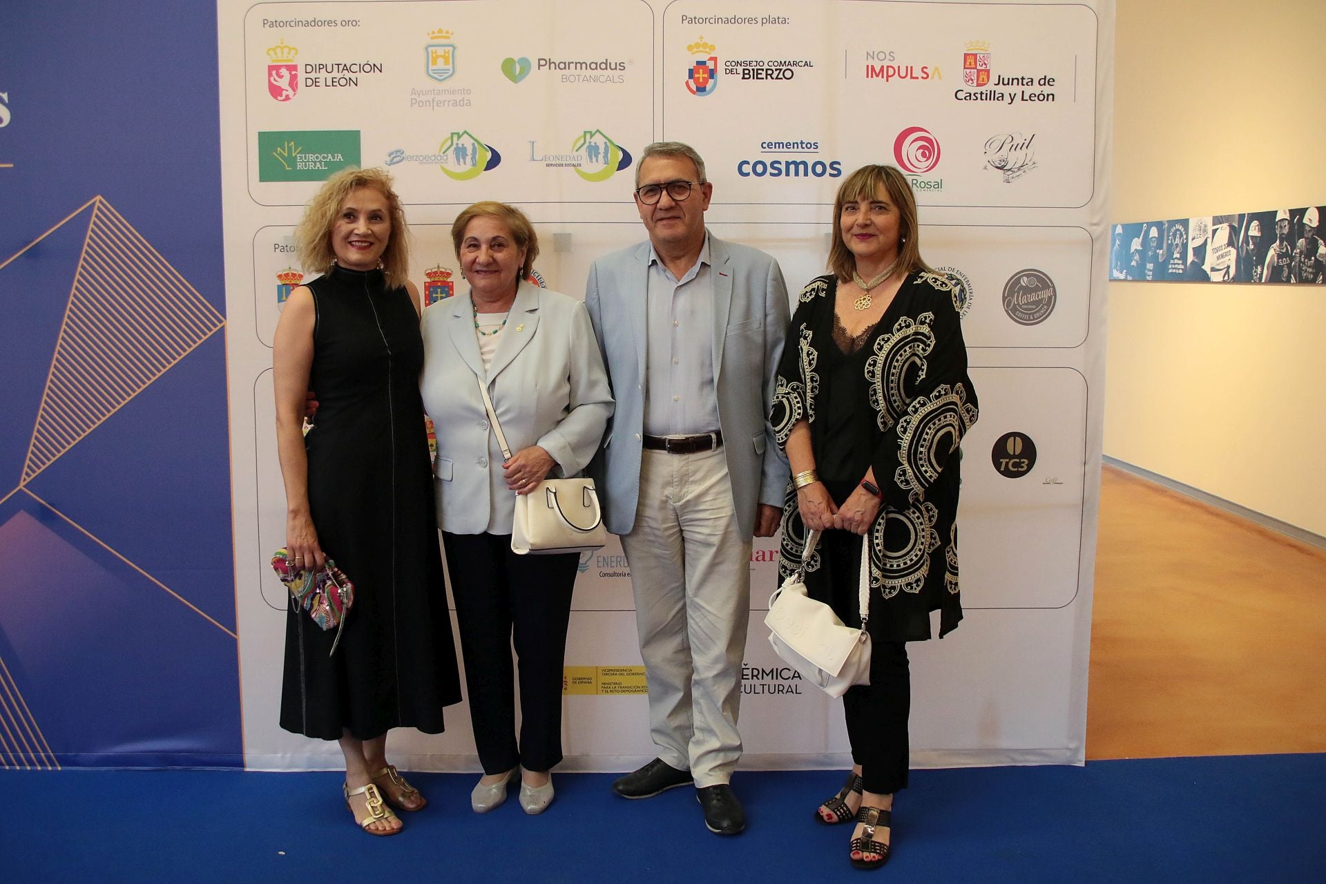 Silvia Franco (diputada nacional), Adolfo Canedo, Rosario Alber y Rosana Velasco (coordinadora de la Junta de Castilla y León en El Bierzo).