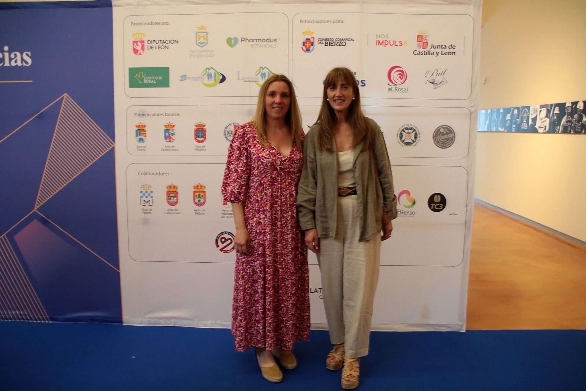 Sonia Rodríguez (concejala del Ayuntamiento de Peranzanes) y Hernar García (alcaldesa de Peranzanes).