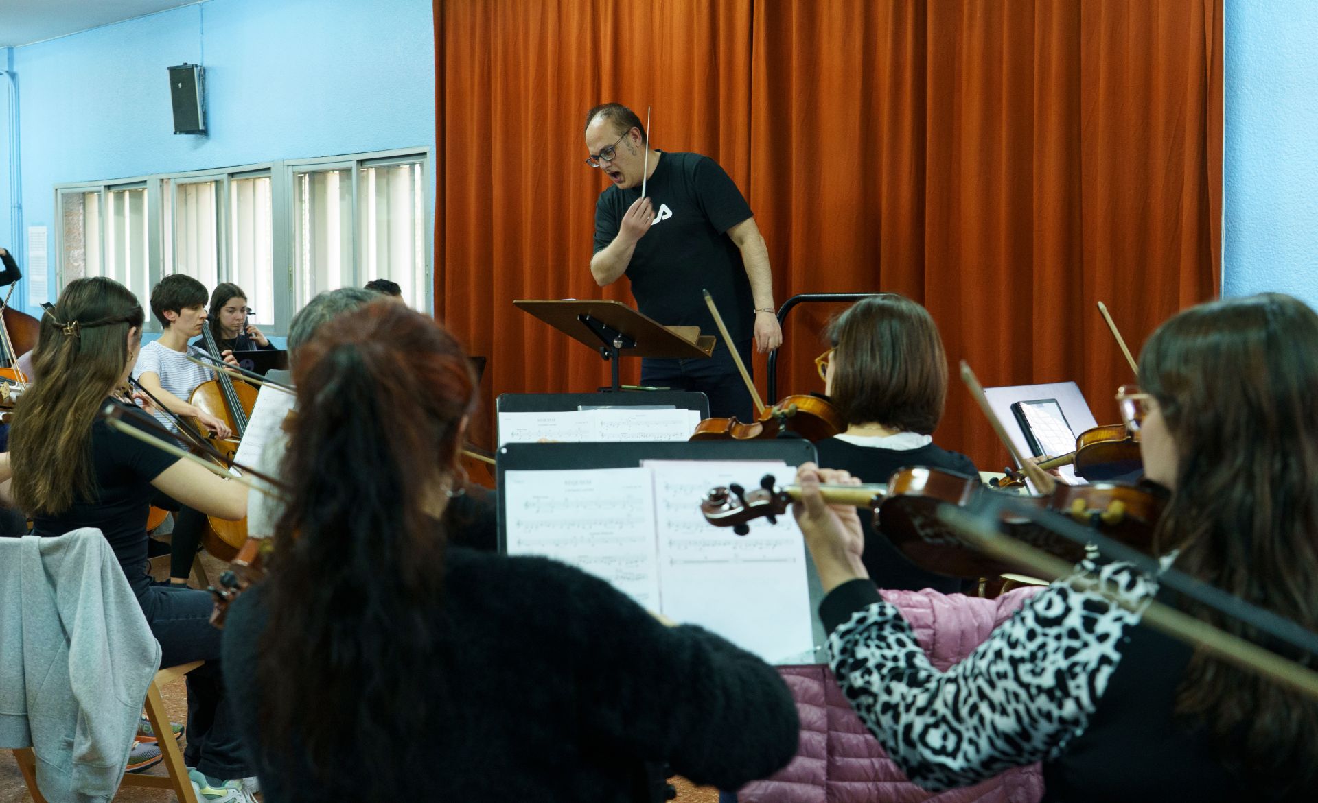 Ensayo de la Orquesta Sinfónica de Ponferrada dirigida por Manuel Alejandre