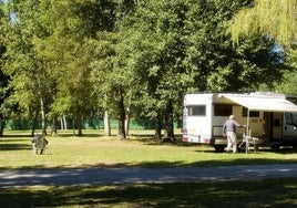 Imagen del camping El Bierzo, en Villamartín de la Abadía.