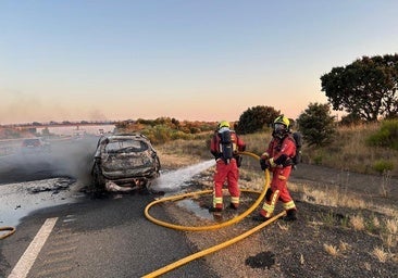 Un vehículo con siete ocupantes arde en la A-66 a la altura de Ardón