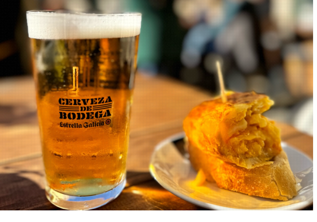 En La Berza se puede encontrar cerveza de barril directamente de bodega