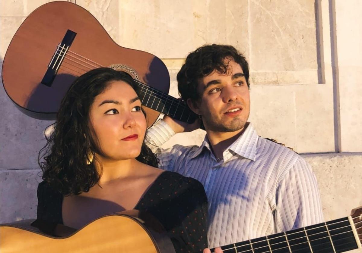Marcos Arregui y Ana Acebey son Iberia Guitar Dúo.