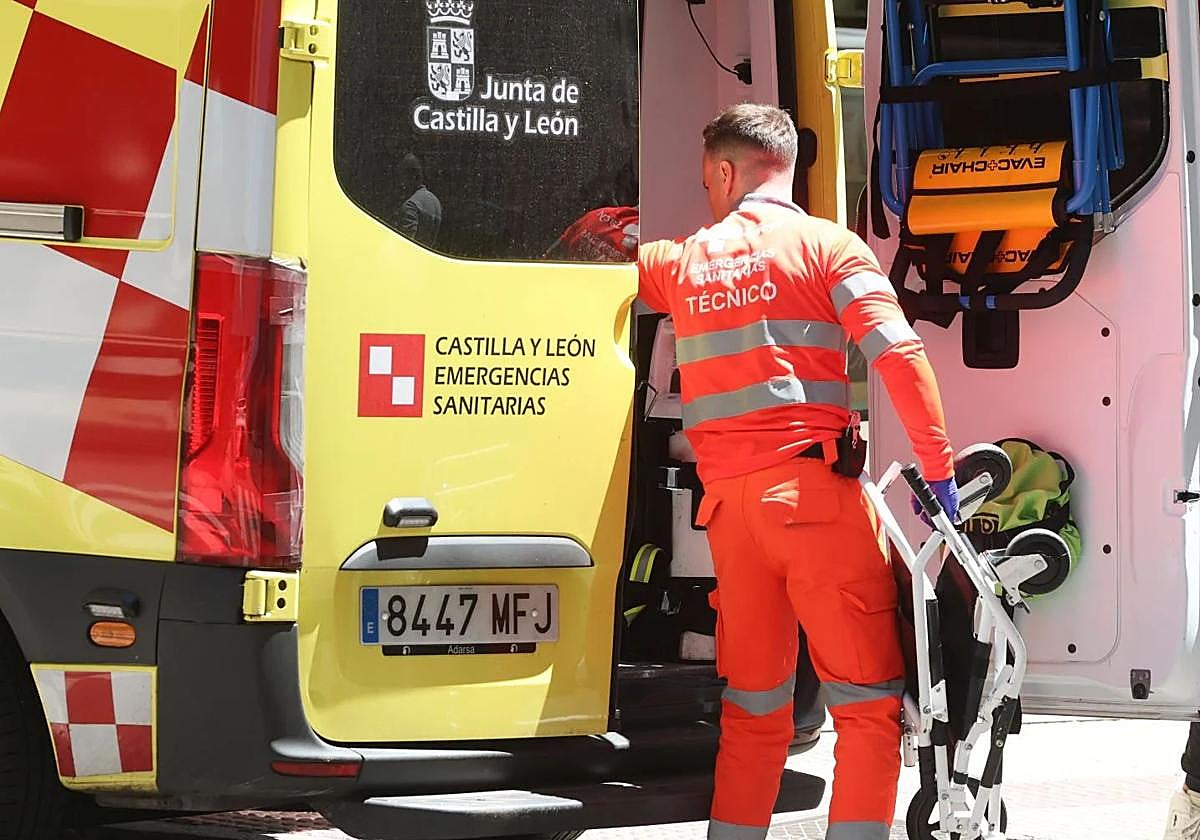 Imagen de archivo de una ambulancia.