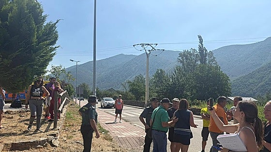 La indignación de los vecinos de Palacios del Sil: «Es un photocall para políticos»