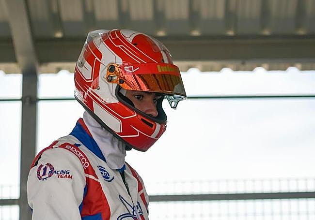 El joven piloto berciano Esau Voces.