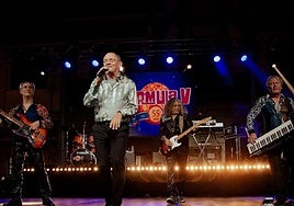 Imagen del grupo Fórmula V en uno de sus conciertos.