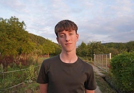 El tiktoker berciano, Álvaro Reguera, Alvarito, ha llegado al millón de seguidores en la red social.