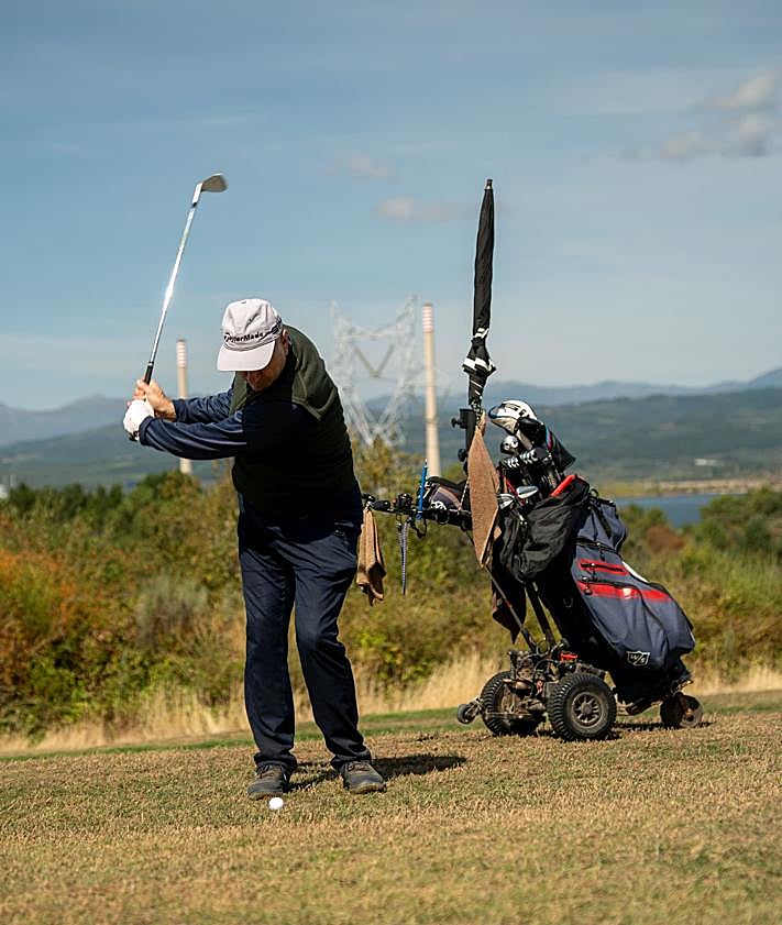 Imagen secundaria 2 - Primer torneo de Golf de Elbierzonoticias