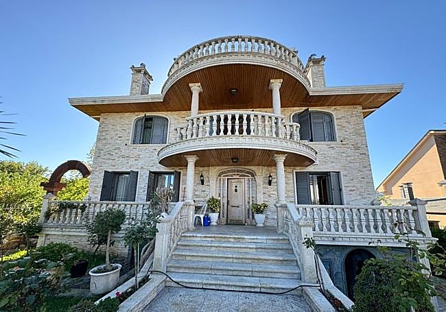 La vivienda de lujo más cara del portal inmobiliario luxurystate.com se ubica en Cacabelos.