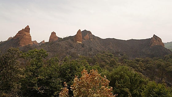 El PSOE de Castilla y León reúne al sector forestal en un encuentro en Las Médulas