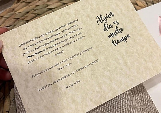 Imagen del mensaje con el que los novios bercianos anunciaron a sus invitados la donación de parte de su regalo de bodas a una causa solidaria.