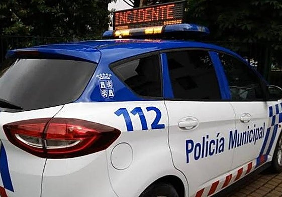 Coche patrulla de la Policía Municipal de Ponferrada.