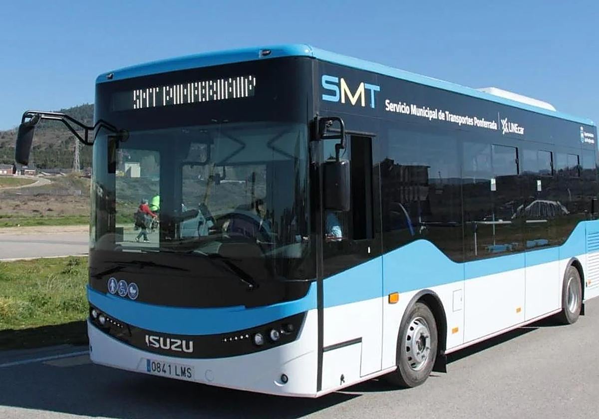Imagen de archivo de un autobús de Servicio Municipal de Transporte de Ponferrada.