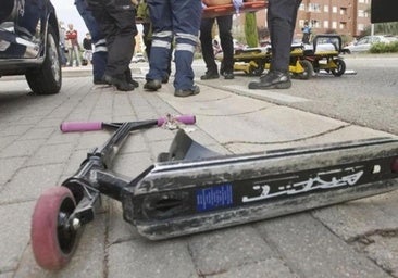 Herida una menor tras chocar su patinete contra un coche en Villaobispo