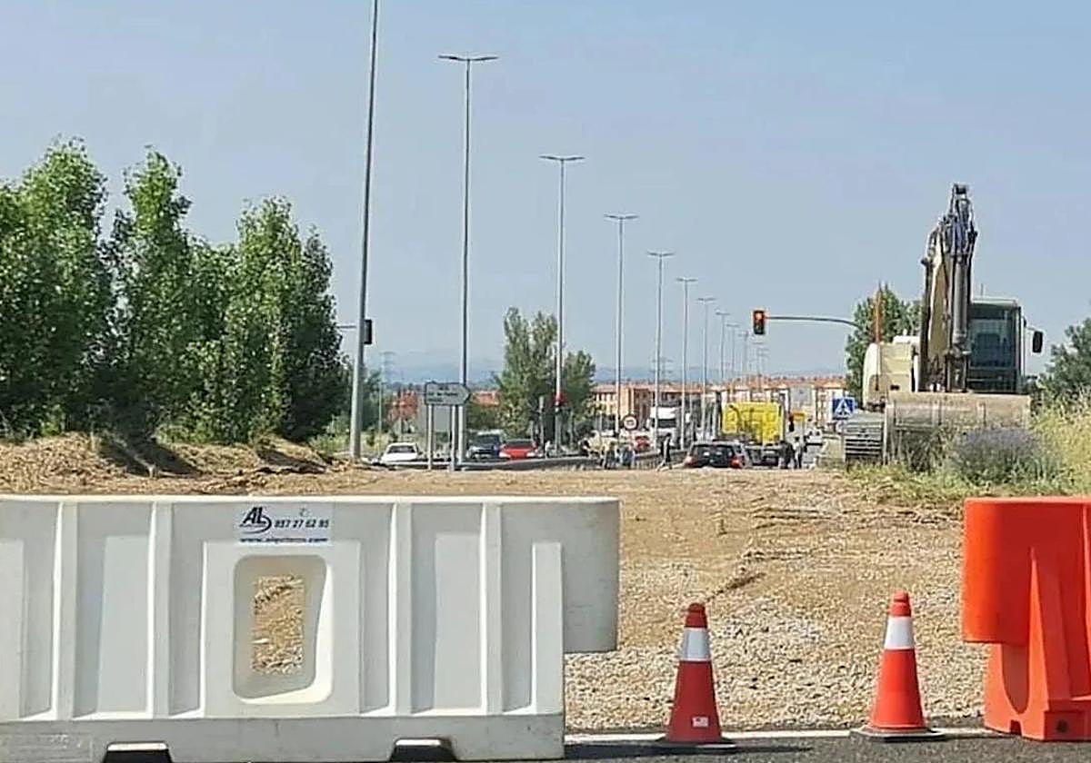 Imagen de archivo de una carretera en obras.