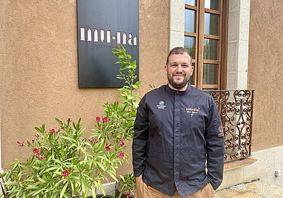 Daniel Giganto lleva año y medio trabajando en el MU·NA de Ponferrada.