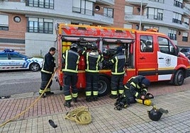 Imagen de archivo de bomberos.