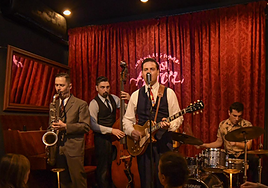 The Groovy Four en una de sus actuaciones.