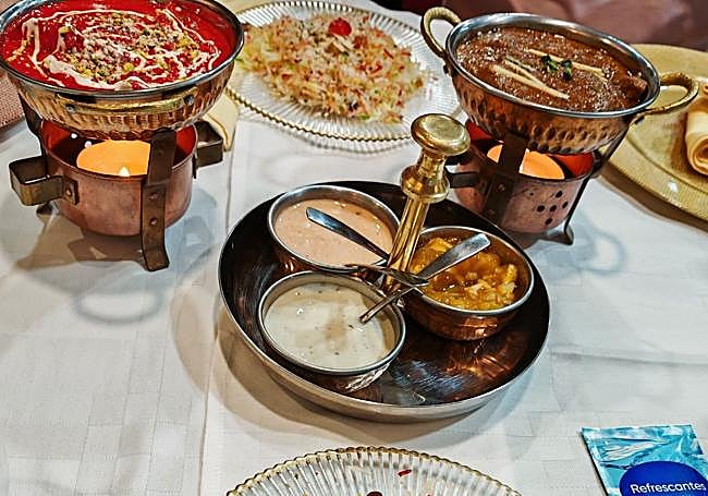 Imagen de platos típicos de la gastronomía india.